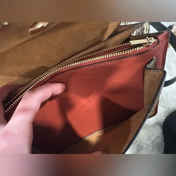 Coach Klare Crossbody Bag In Signature With Rivets - Picture 15 of 16